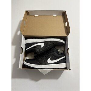 New Women’s Size 10 - Air Jordan 1 Low Black AO9944 001